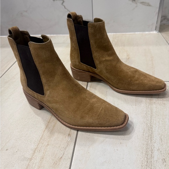 Tory Burch Women's Western Pointed Toe Ankle Chelsea Boots - Picture 4 of 7